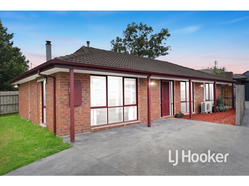 27 Sarah Place, Hampton Park VIC 3976