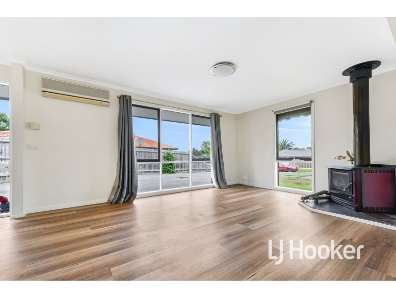27 Sarah Place, Hampton Park VIC 3976