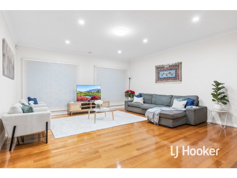 7 Prescott Drive, Cranbourne North VIC 3977