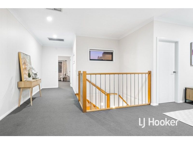 7 Prescott Drive, Cranbourne North VIC 3977
