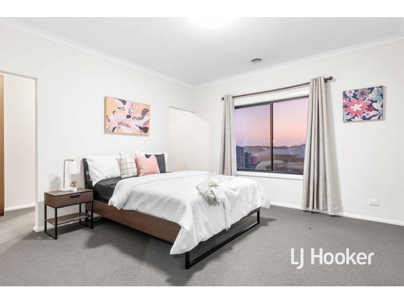 7 Prescott Drive, Cranbourne North VIC 3977