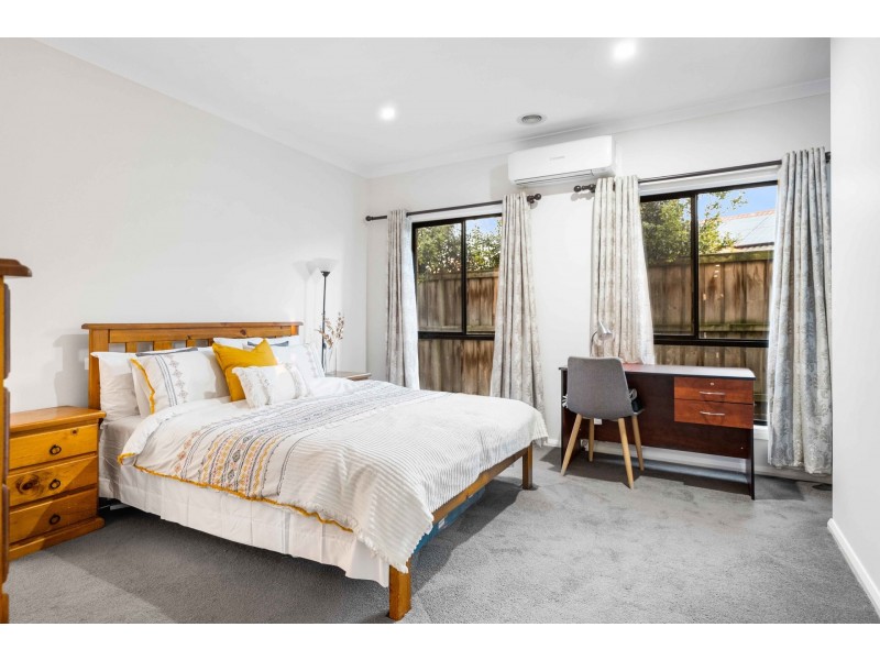 7 Prescott Drive, Cranbourne North VIC 3977
