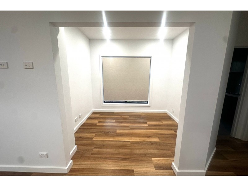 2/21 Hawking Avenue, Hampton Park VIC 3976