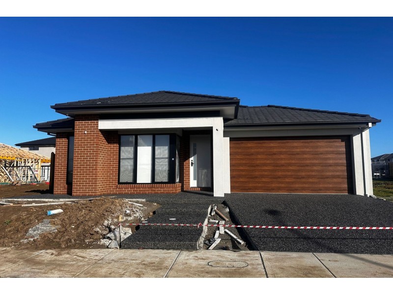 50 Concerto Street, Clyde VIC 3978