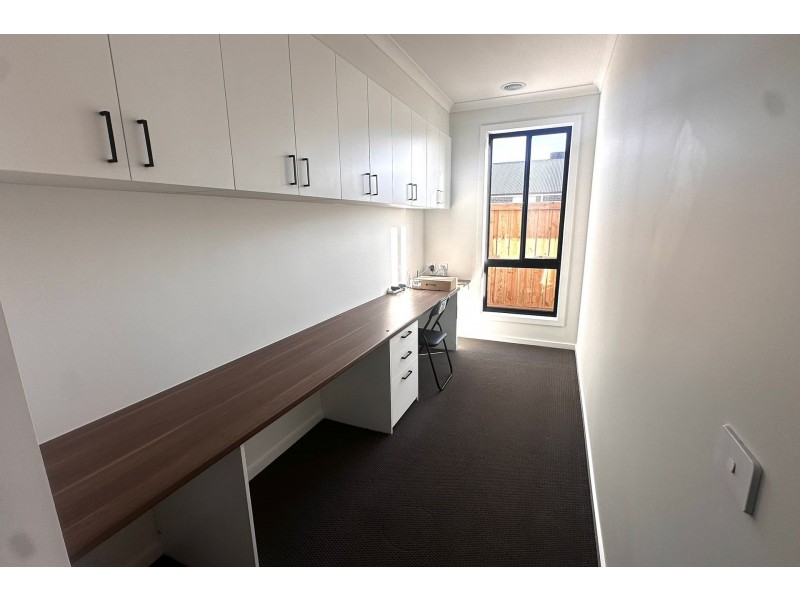 50 Concerto Street, Clyde VIC 3978