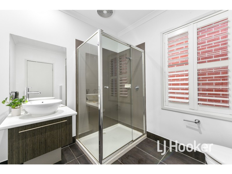 67 Sabel Drive, Cranbourne North VIC 3977