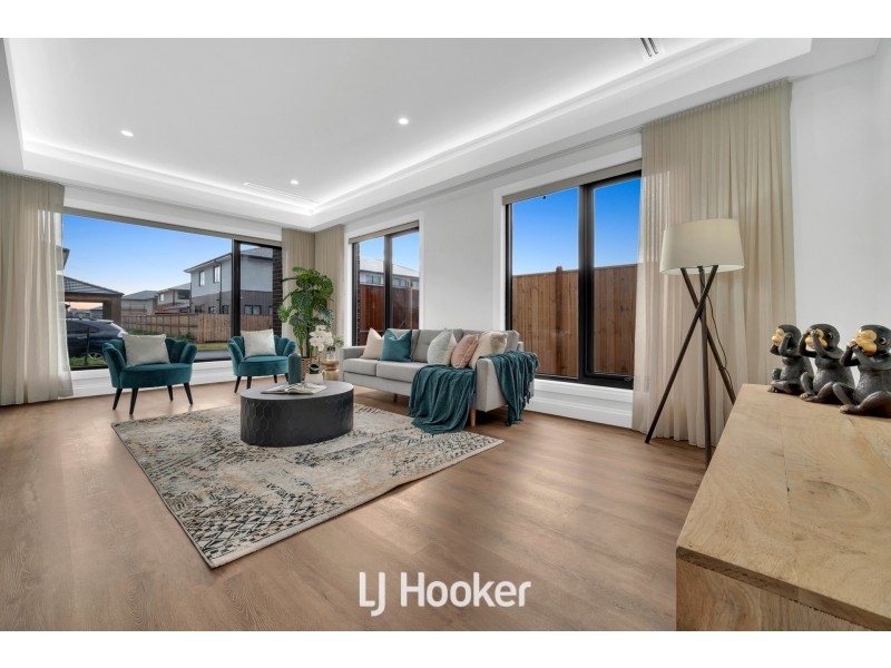 4 Drummond Drive, Berwick VIC 3806