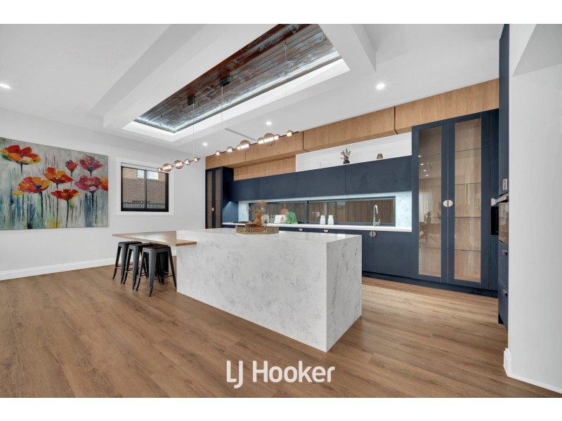 4 Drummond Drive, Berwick VIC 3806