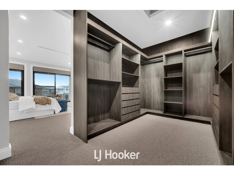 4 Drummond Drive, Berwick VIC 3806