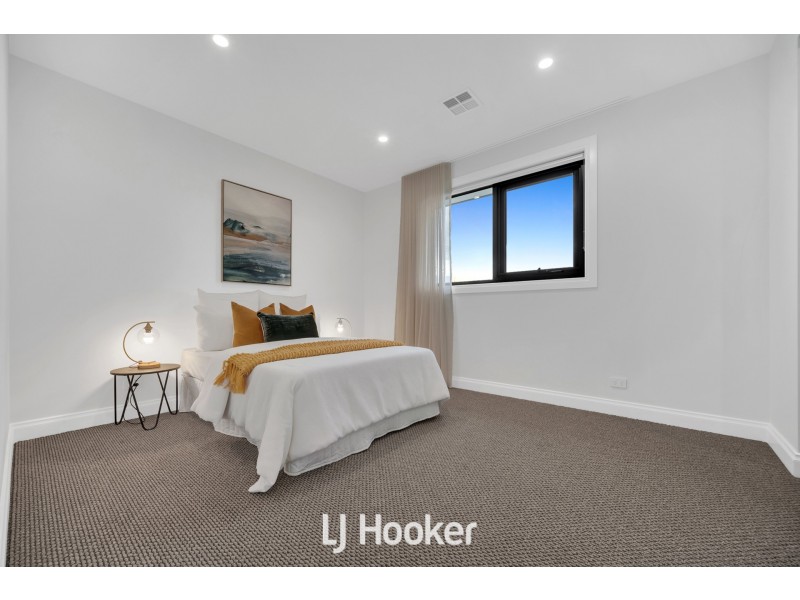 4 Drummond Drive, Berwick VIC 3806