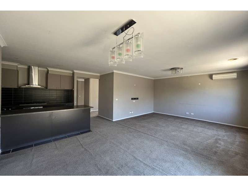 47 Gregson Grove, Lyndhurst VIC 3975