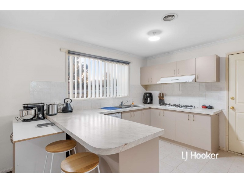 1 Connor Mews, Cranbourne East VIC 3977