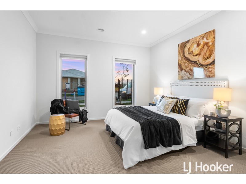 14 Coalport Rise, Officer VIC 3809