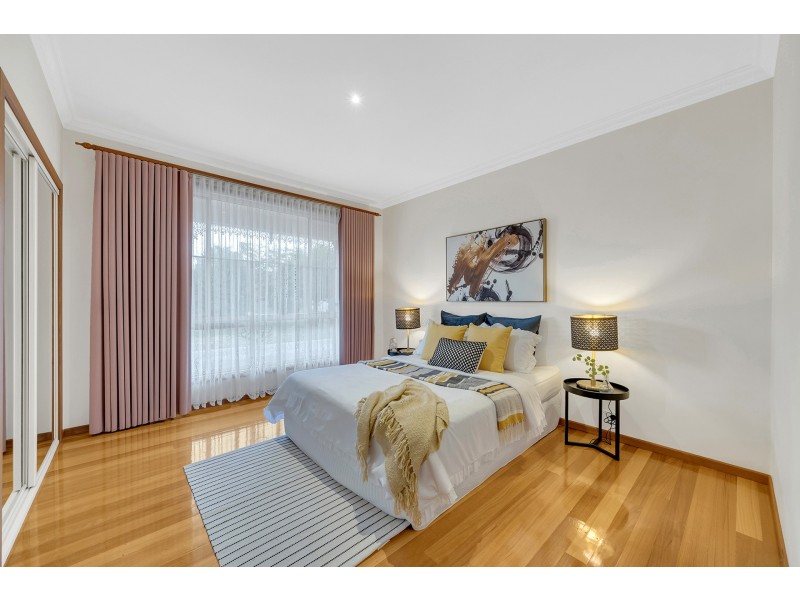 19 Carolyn Close, Narre Warren North VIC 3804