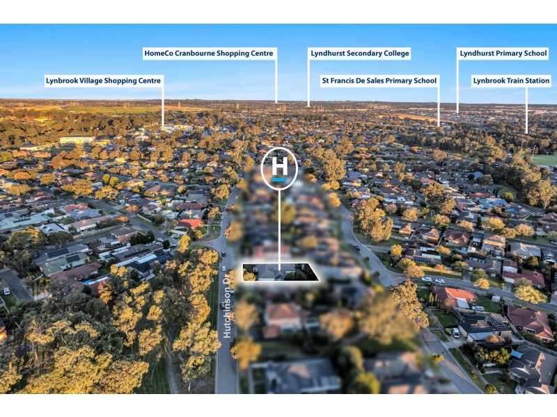 31 Hutchinson Drive, Lynbrook VIC 3975
