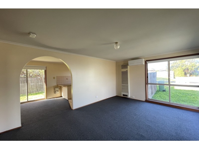 1/7 Hazlitt Court, Cranbourne VIC 3977