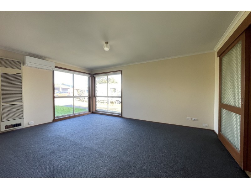 1/7 Hazlitt Court, Cranbourne VIC 3977
