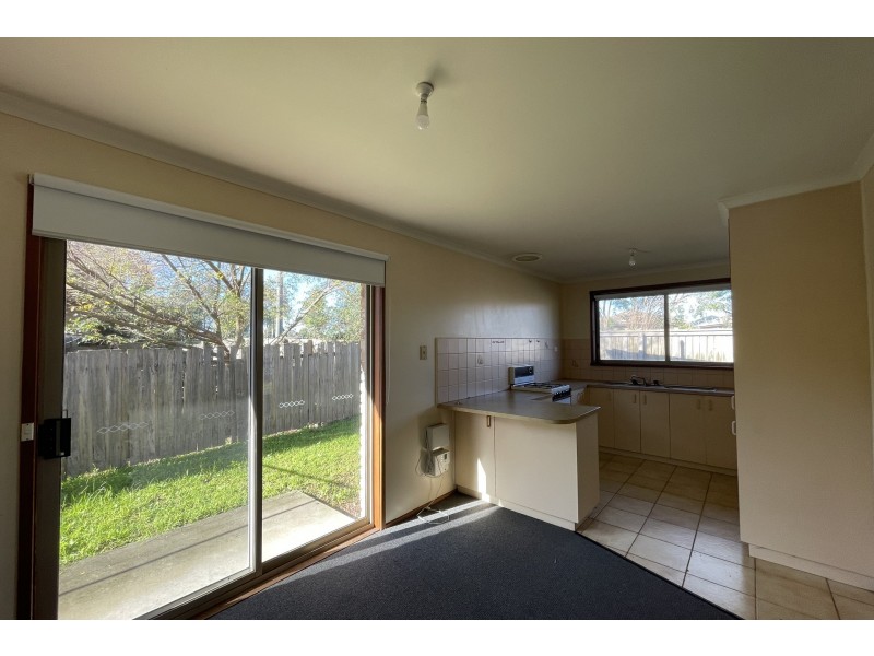 1/7 Hazlitt Court, Cranbourne VIC 3977