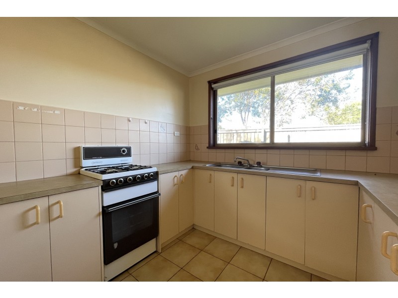 1/7 Hazlitt Court, Cranbourne VIC 3977