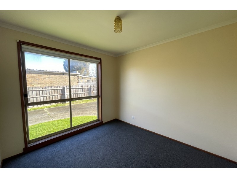 1/7 Hazlitt Court, Cranbourne VIC 3977