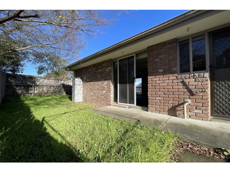 1/7 Hazlitt Court, Cranbourne VIC 3977