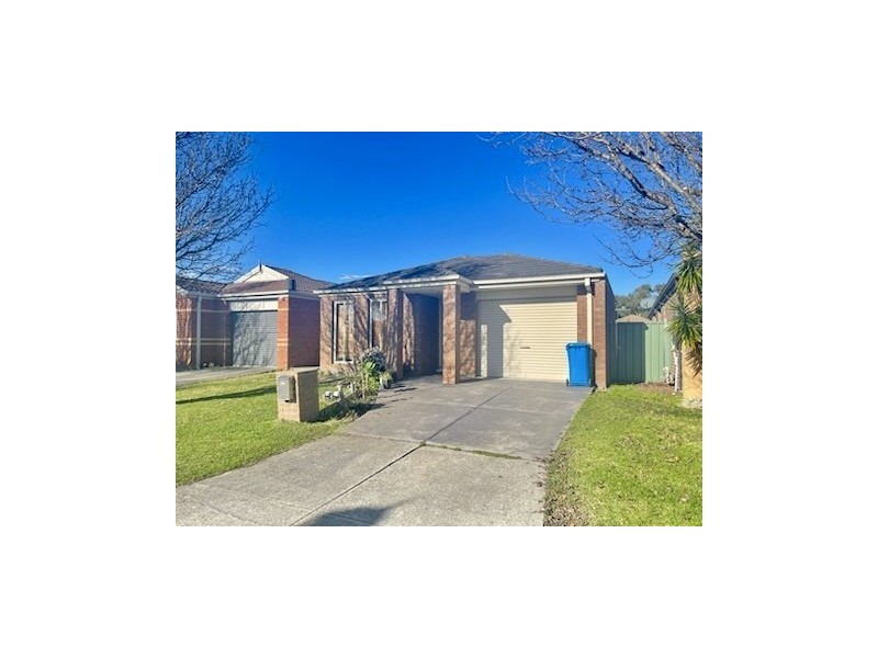 23 Mossman Drive, Cranbourne East VIC 3977