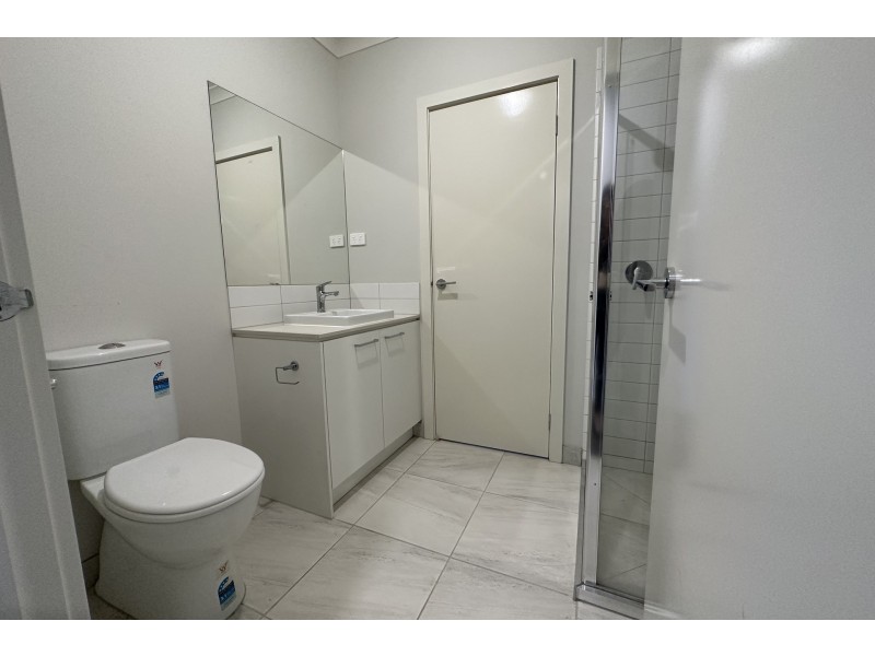 24 Plymouth Boulevard, Clyde North VIC 3978