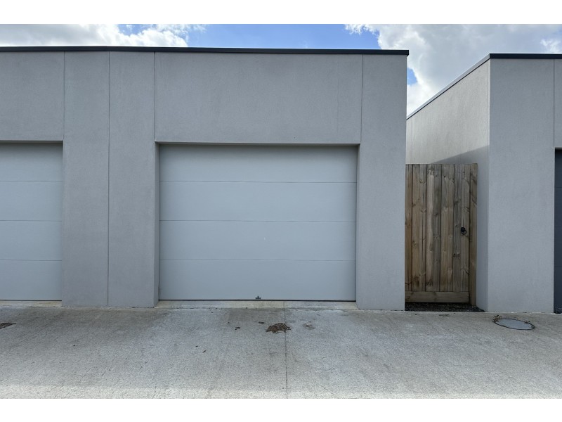 24 Plymouth Boulevard, Clyde North VIC 3978