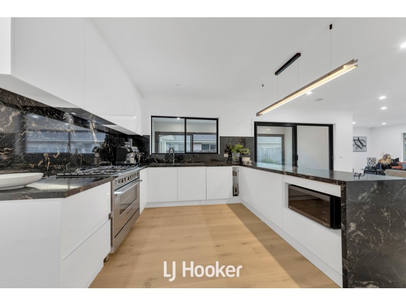 116 Sandhurst Boulevard, Sandhurst VIC 3977