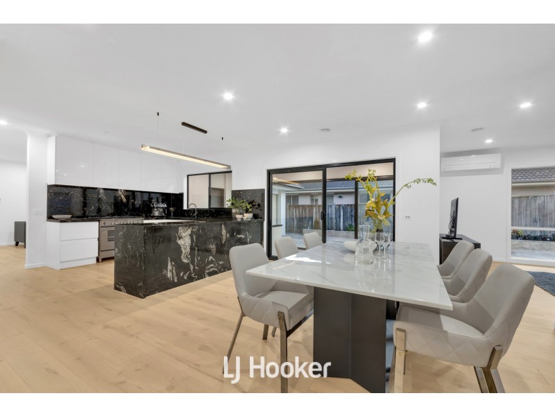 116 Sandhurst Boulevard, Sandhurst VIC 3977