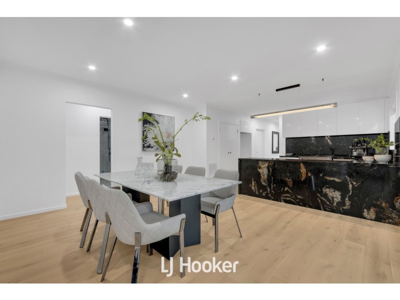 116 Sandhurst Boulevard, Sandhurst VIC 3977