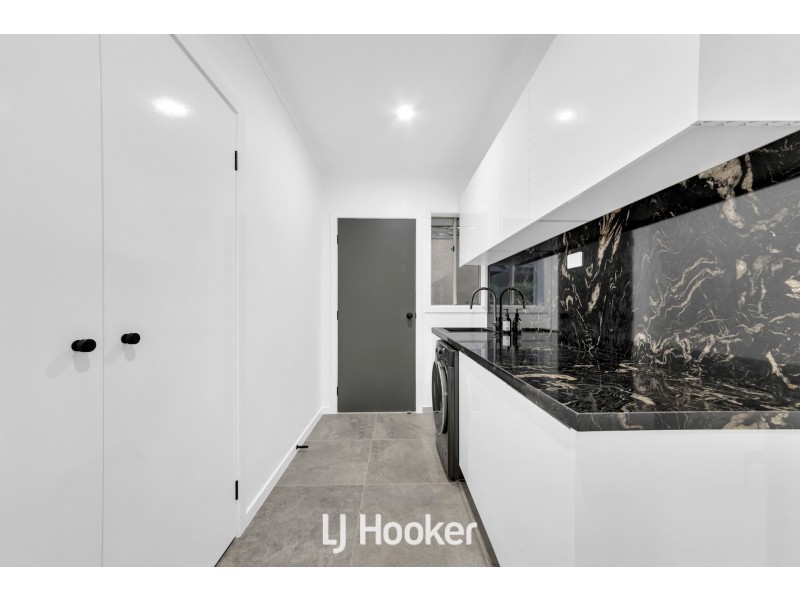 116 Sandhurst Boulevard, Sandhurst VIC 3977