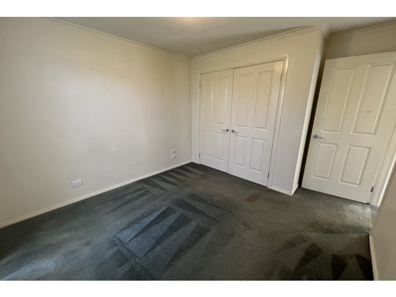 4/40 Barkly Street, Cranbourne VIC 3977