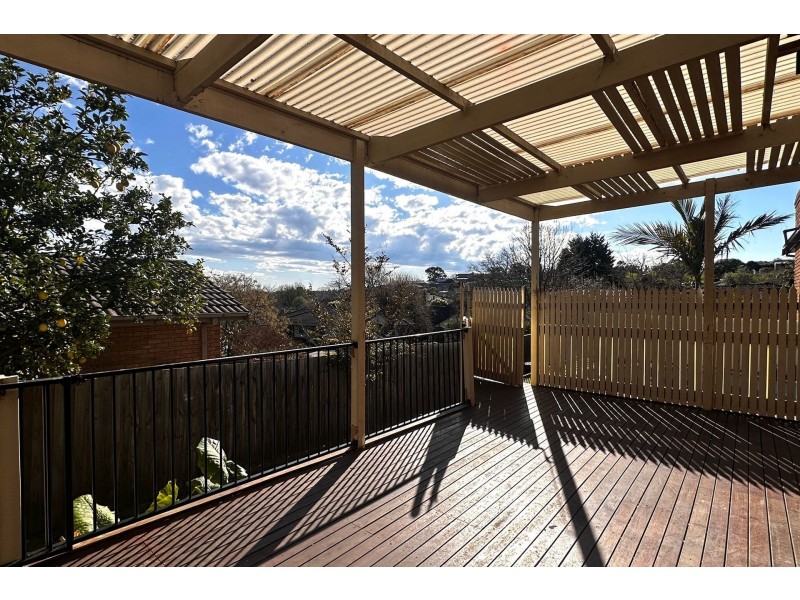 33 Balmain Drive, Berwick VIC 3806