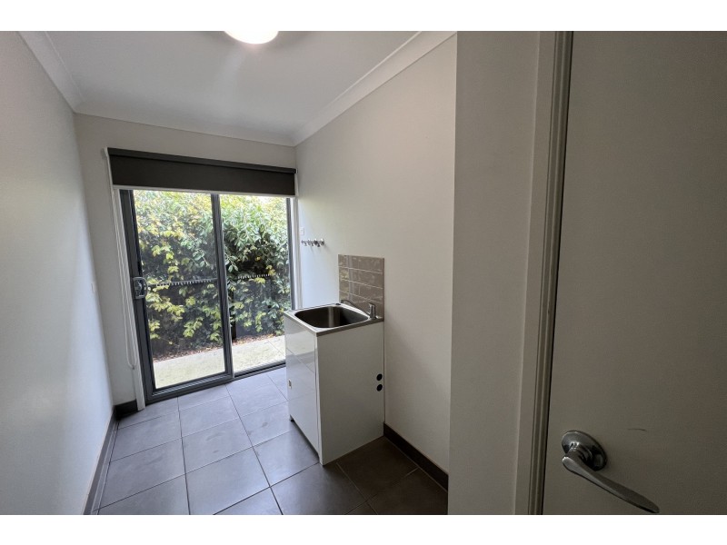 3 Elmtree Crescent, Clyde North VIC 3978
