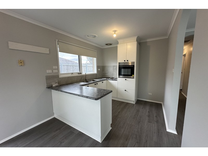 25 Bourke Road, Cranbourne VIC 3977