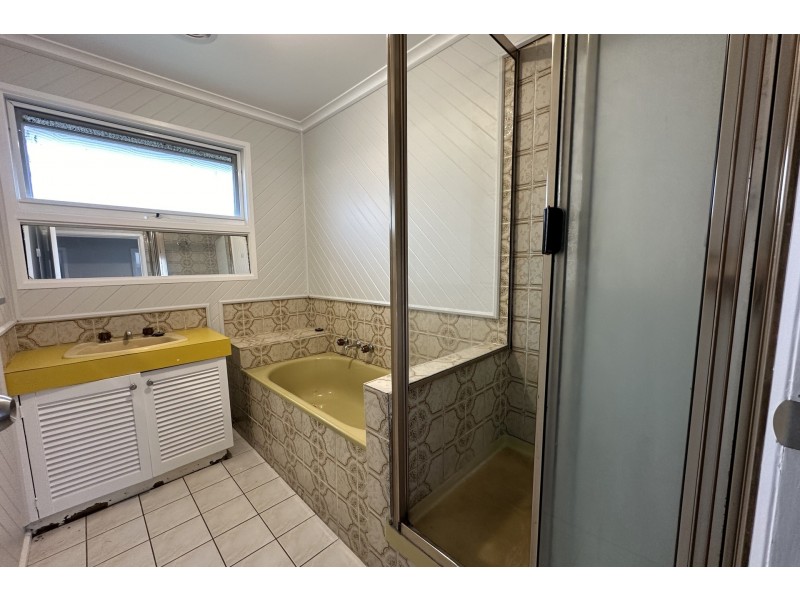 25 Bourke Road, Cranbourne VIC 3977