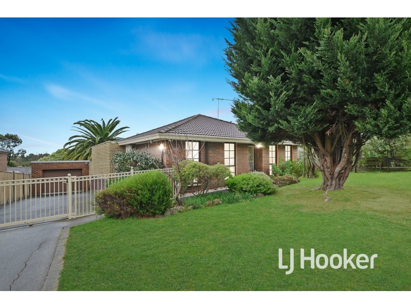 25 Oaktree Drive, Hampton Park VIC 3976