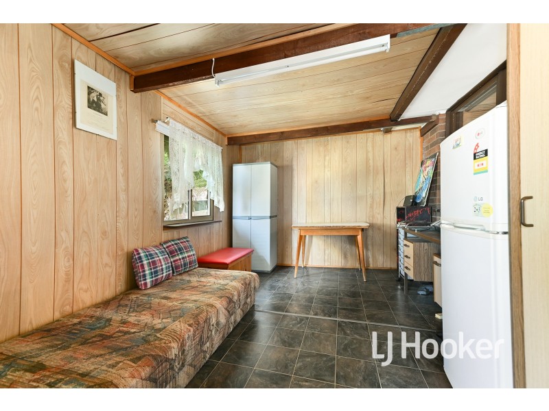 25 Oaktree Drive, Hampton Park VIC 3976