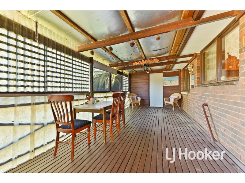 25 Oaktree Drive, Hampton Park VIC 3976