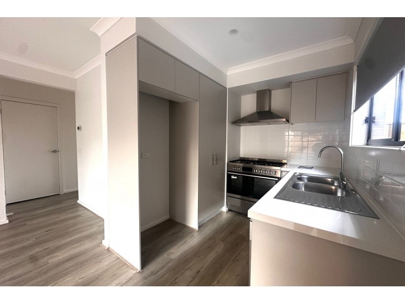 5 Goodwill Road, Clyde North VIC 3978