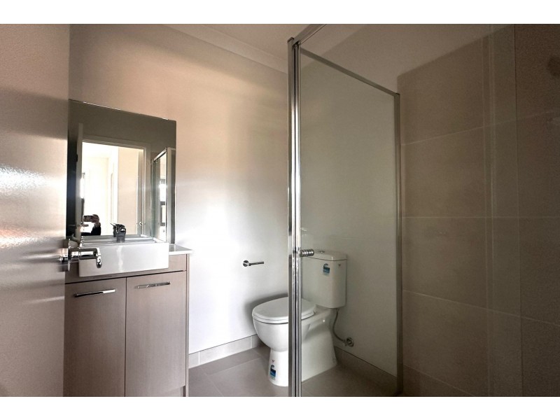 5 Goodwill Road, Clyde North VIC 3978