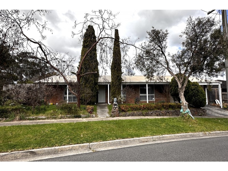 10 Pitman Court, Hampton Park VIC 3976