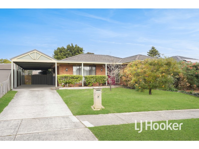 6 Ivan Crescent, Hampton Park VIC 3976