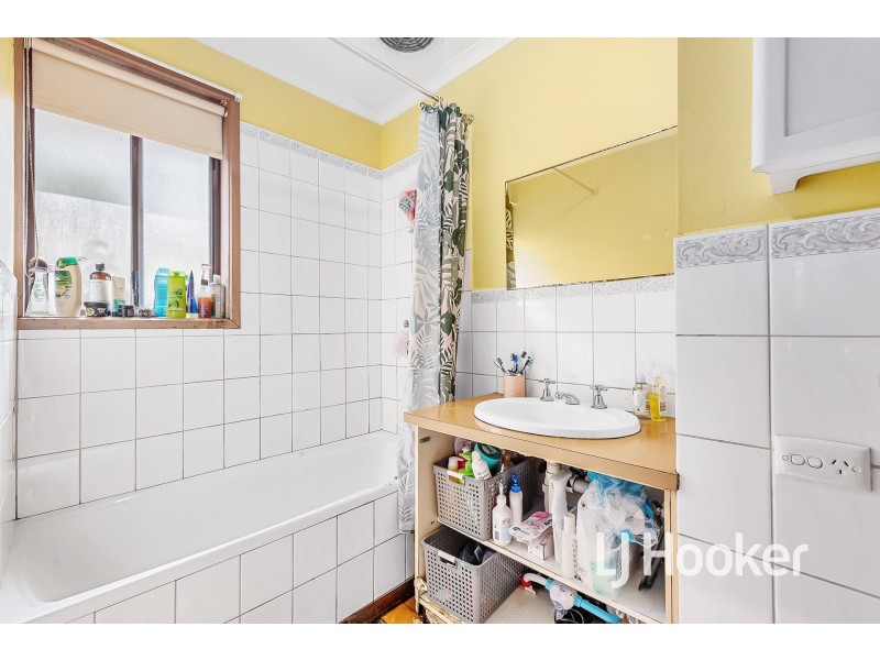 6 Ivan Crescent, Hampton Park VIC 3976