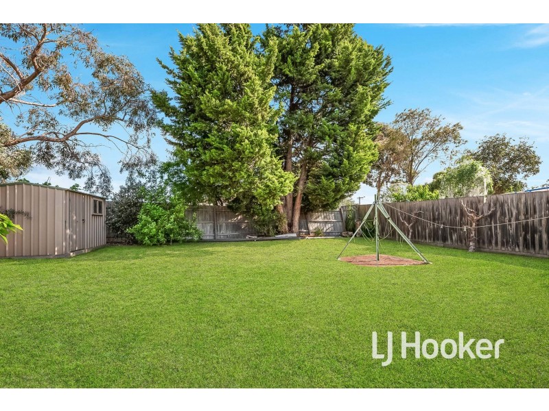 6 Ivan Crescent, Hampton Park VIC 3976