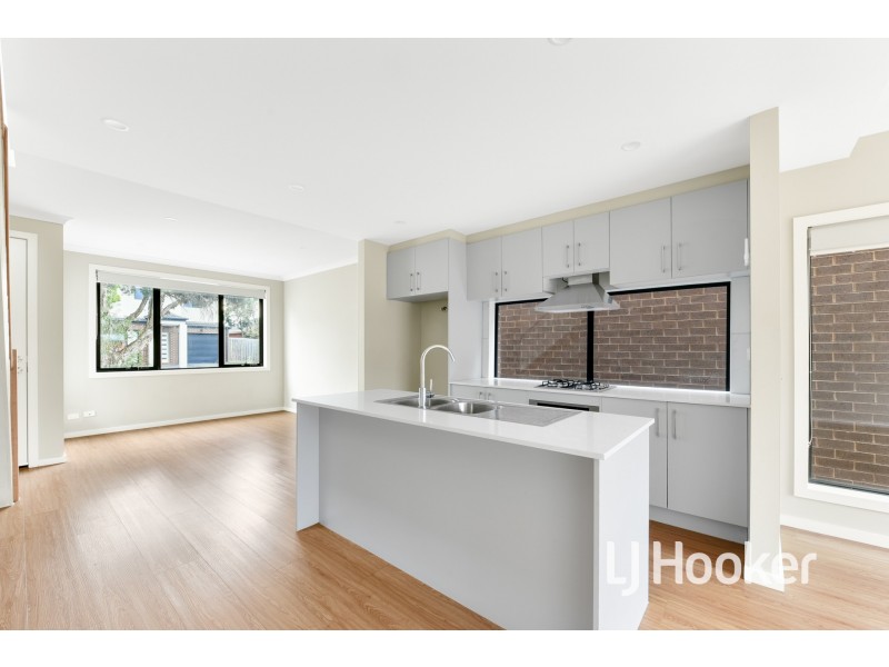 2B Alma Road, Hampton Park VIC 3976