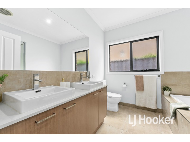 14 Limonium Crescent, Lyndhurst VIC 3975