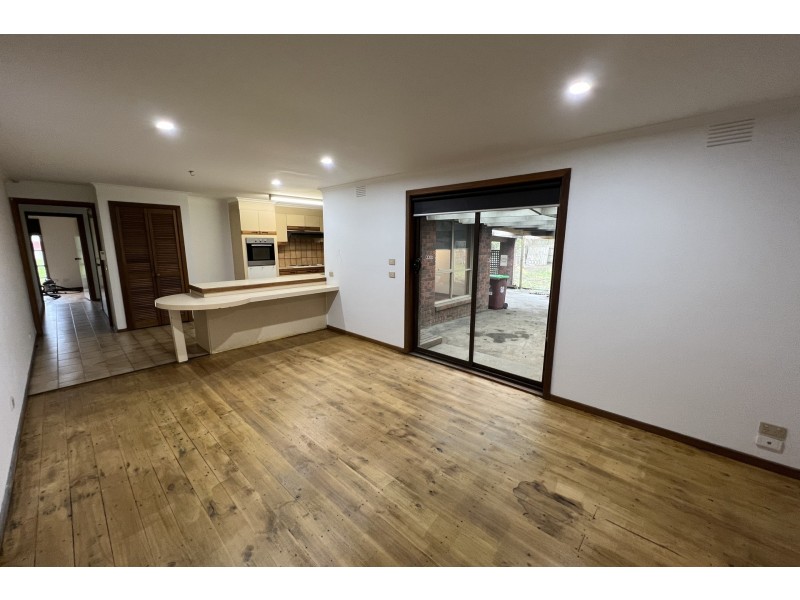 30 Collison Road, Cranbourne East VIC 3977