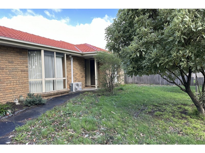 35 Ashfield Drive, Berwick VIC 3806